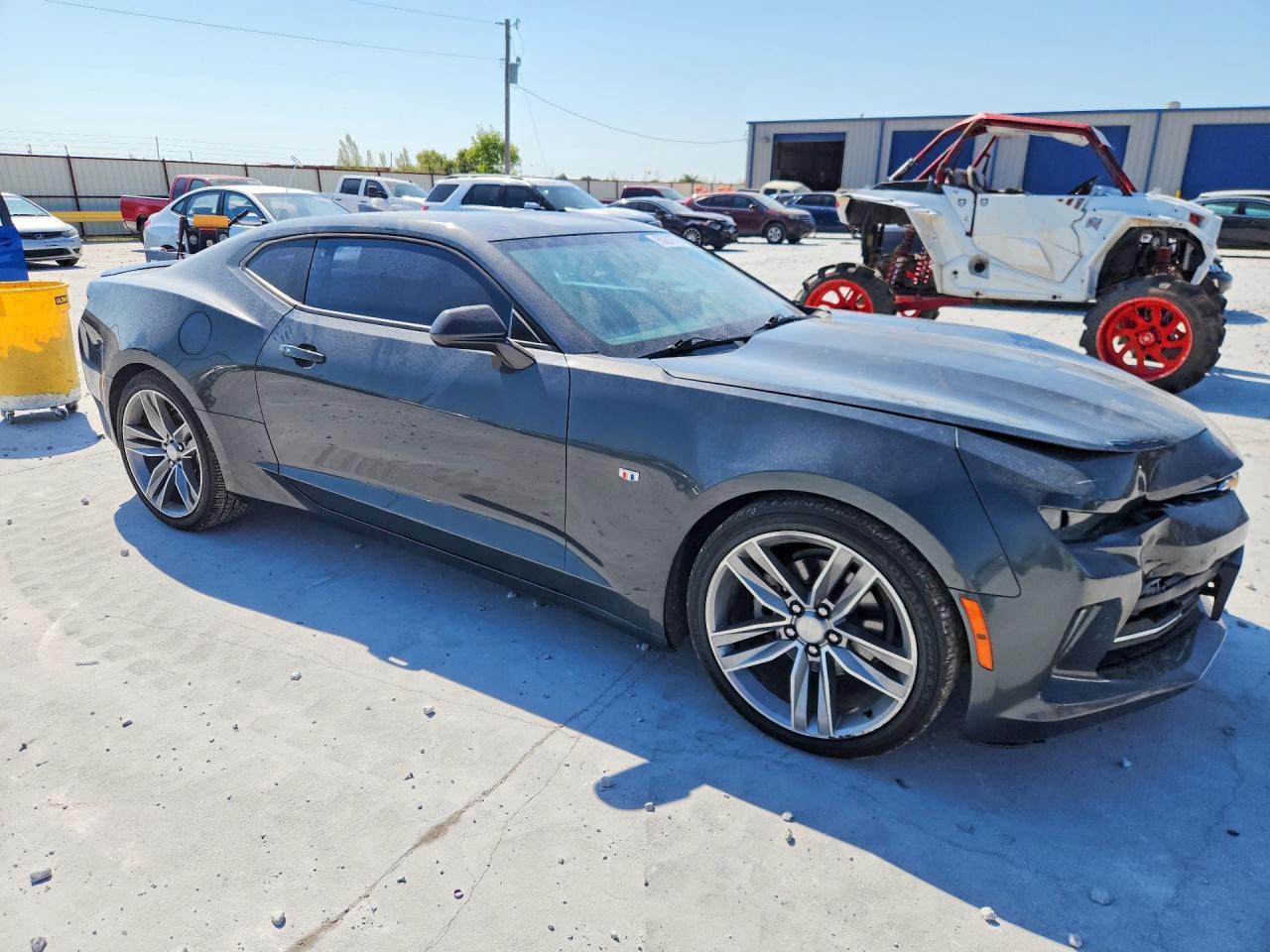 2017 Chevrolet Camaro Lt - zdjęcie 4