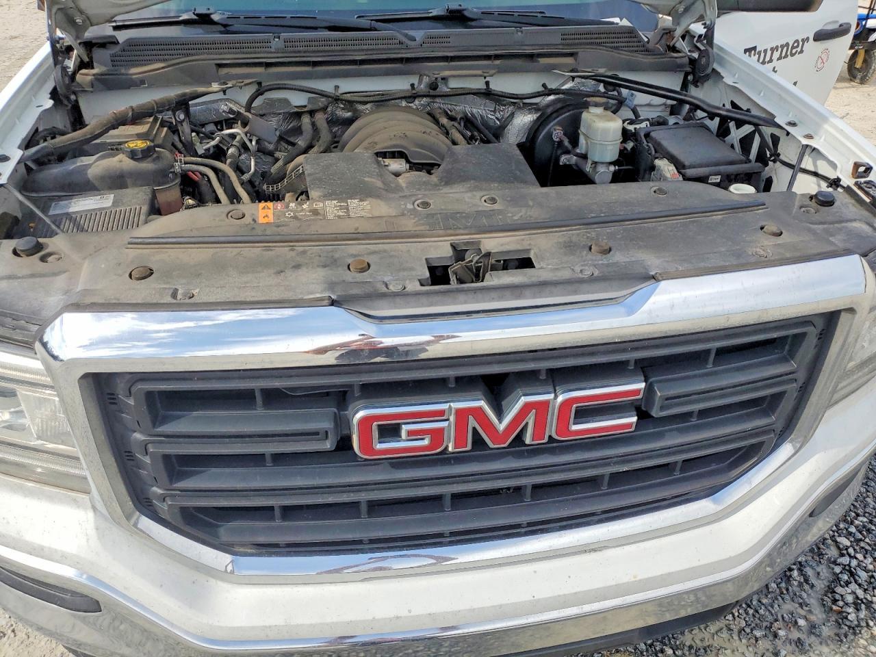 2018 GMC Sierra C1500 - zdjęcie 11
