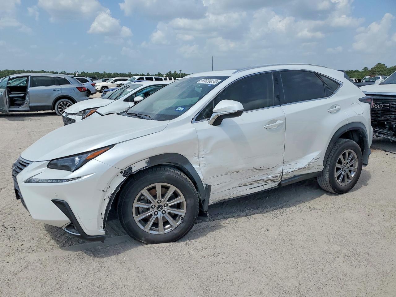 2021 Lexus Nx 300 Base - zdjęcie główne