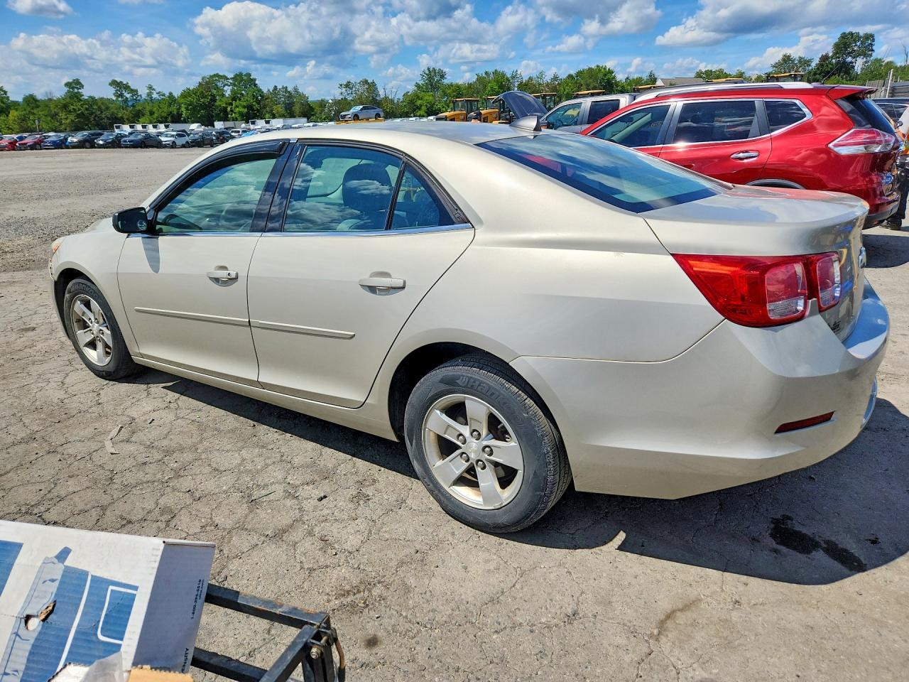 2013 Chevrolet Malibu Ls - zdjęcie 2
