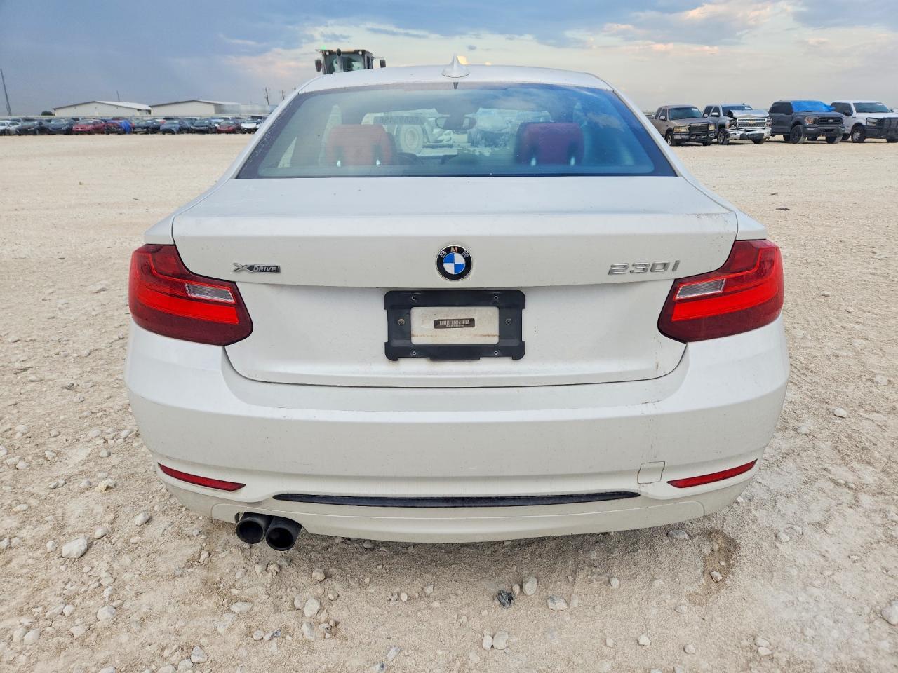 2017 BMW Seria 2 Coupe 230i - zdjęcie 6