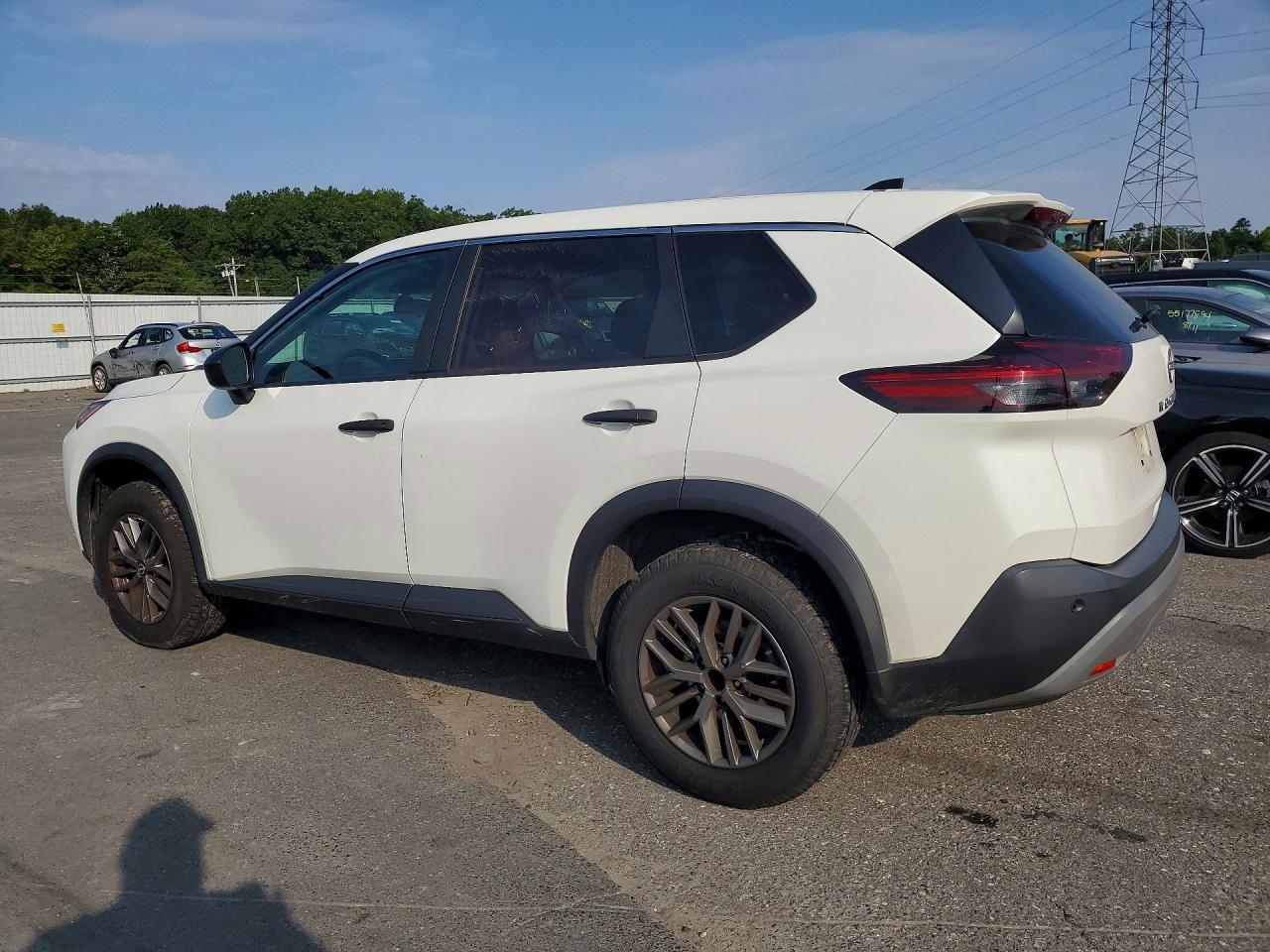 2023 Nissan Rogue S - zdjęcie 2