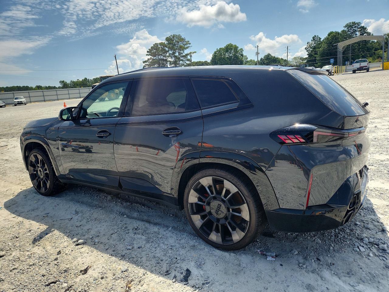 2023 BMW Xm - zdjęcie 2