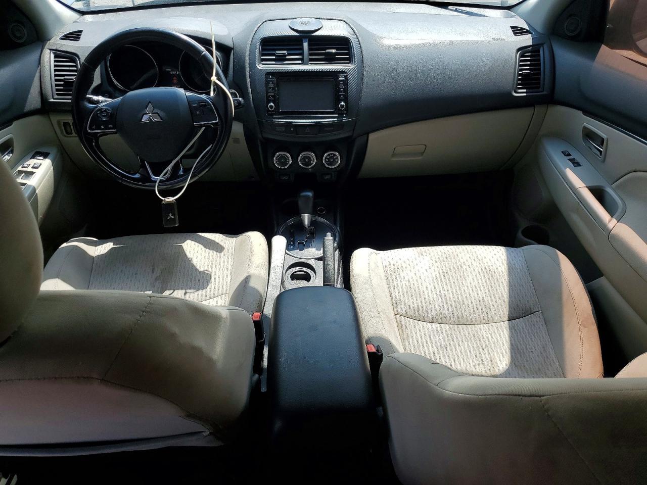 2017 Mitsubishi Outlander Sport Es - zdjęcie 8