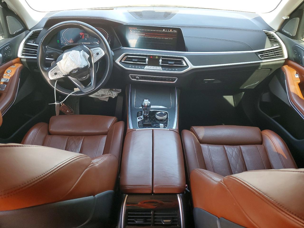 2022 BMW X7 xDrive40I - zdjęcie 8