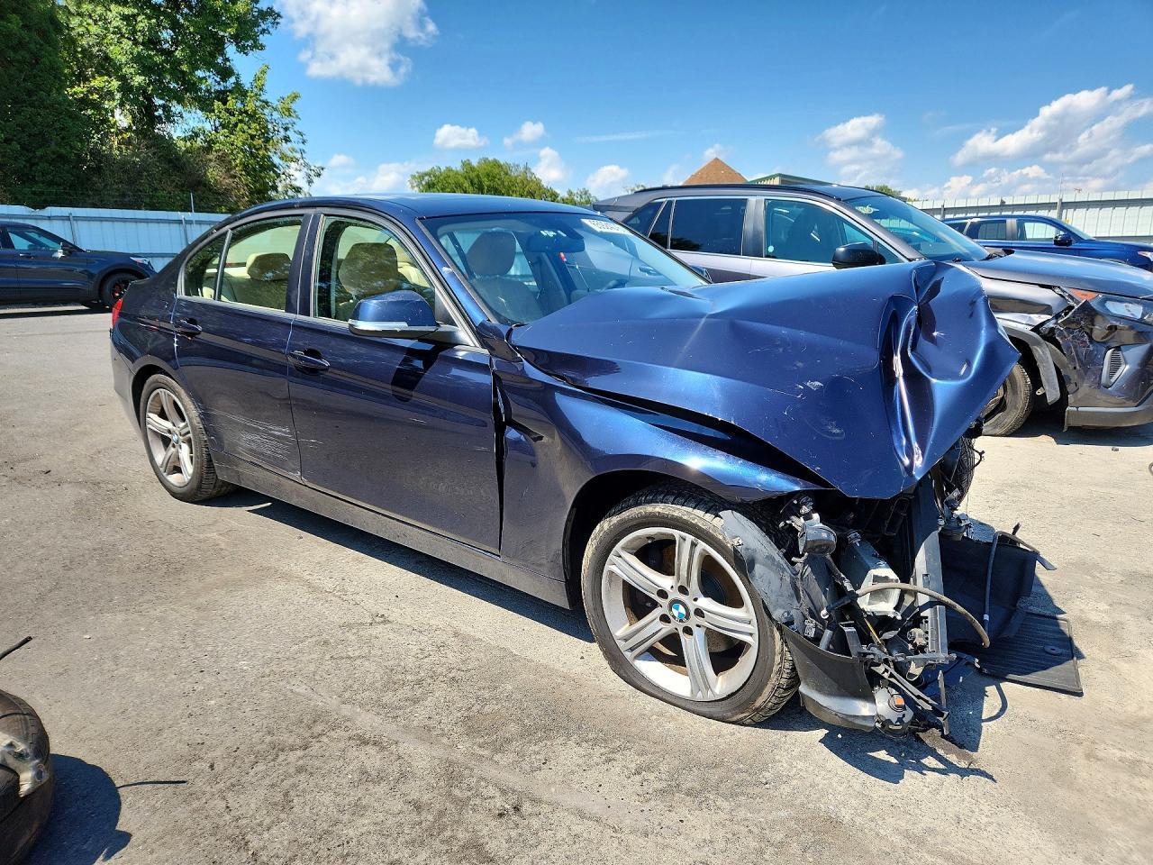 2014 BMW Seria 3 328i - zdjęcie 4