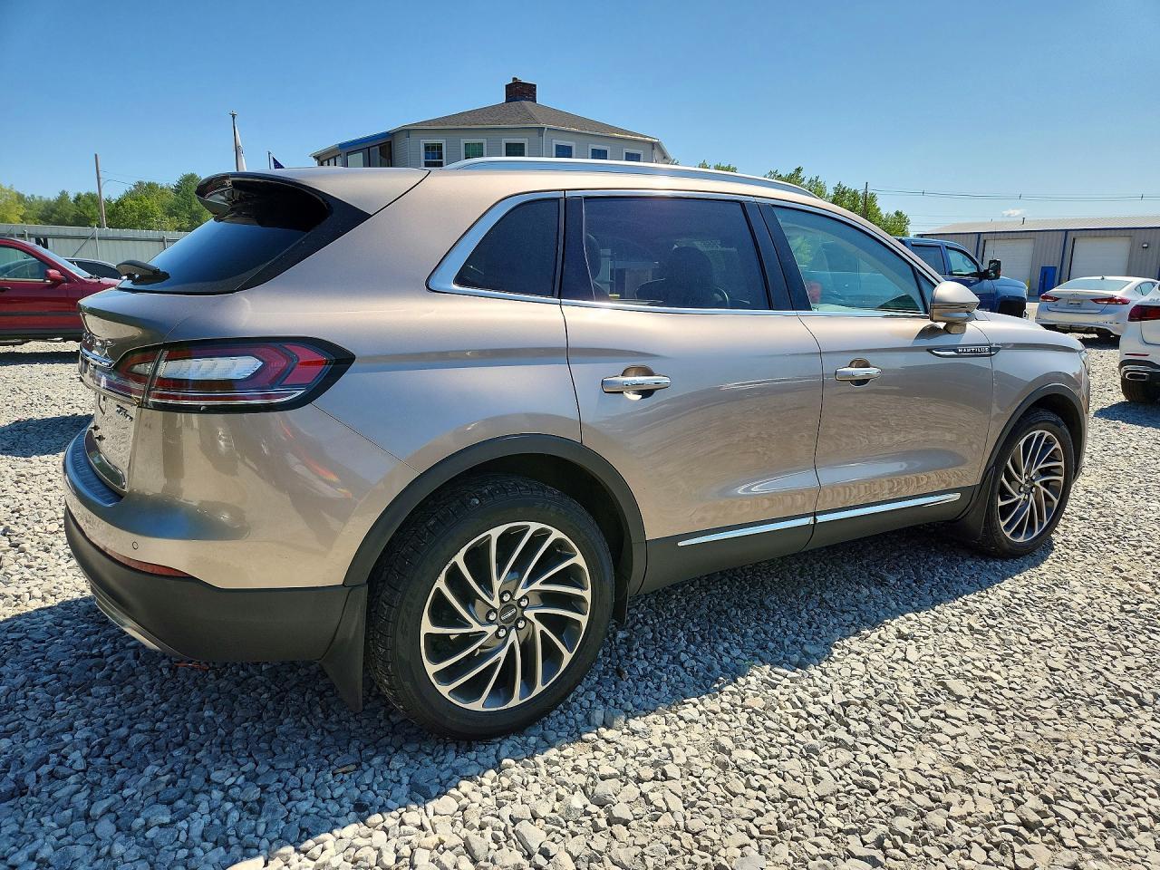 2019 Lincoln Nautilus Reserve - zdjęcie 3