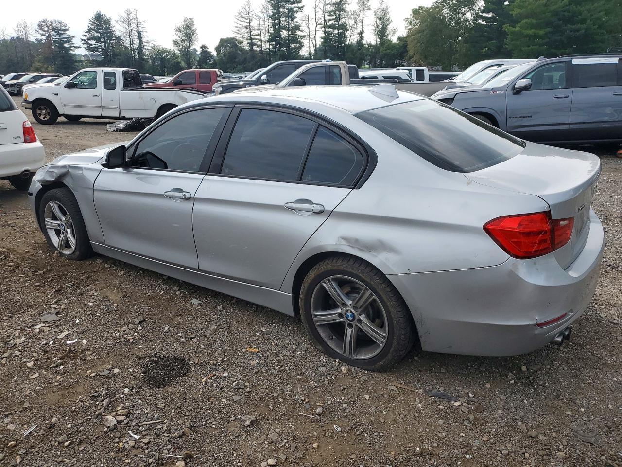 2014 BMW Seria 3 328i - zdjęcie 2