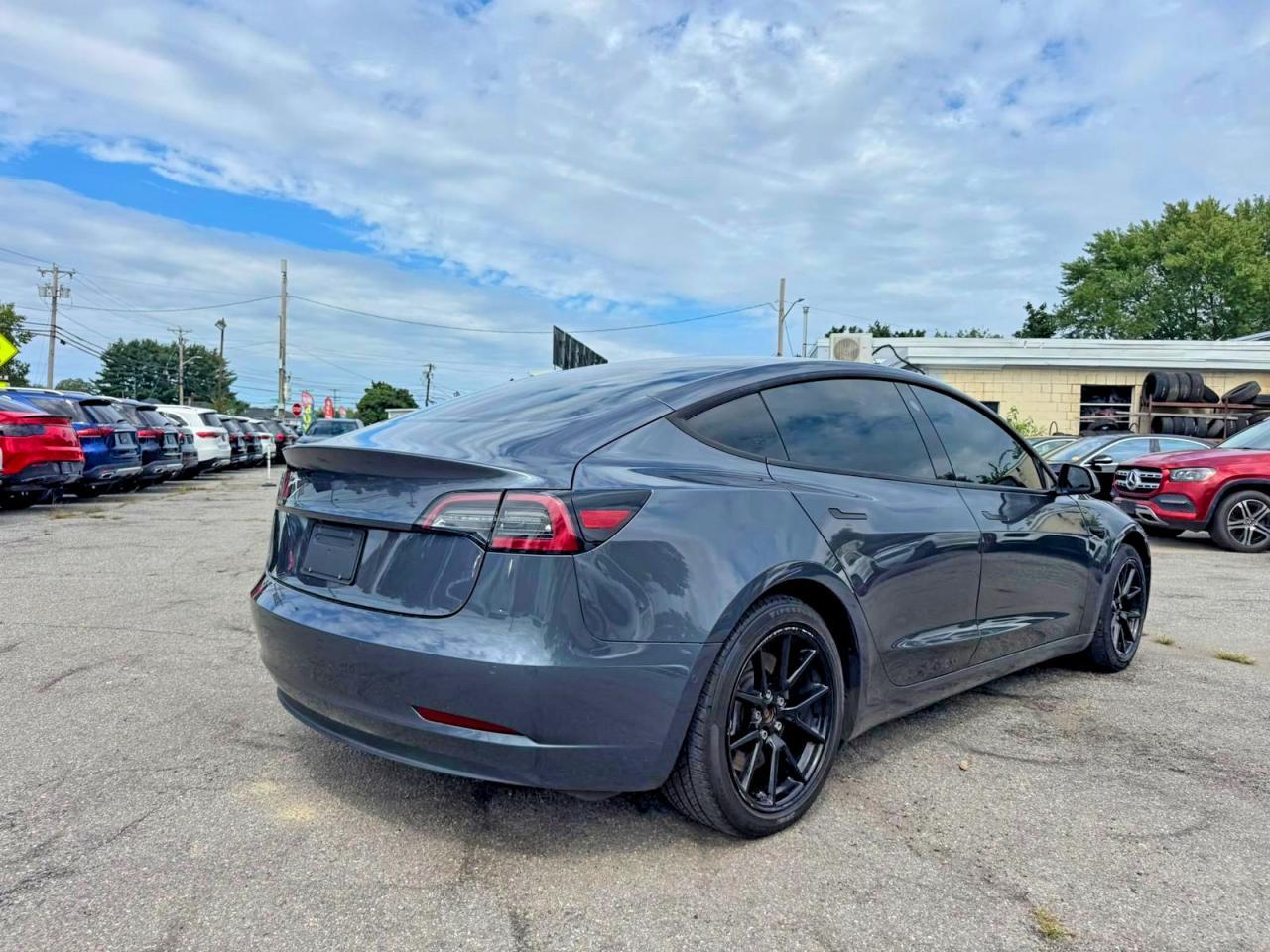 2021 Tesla Model 3 - zdjęcie 4