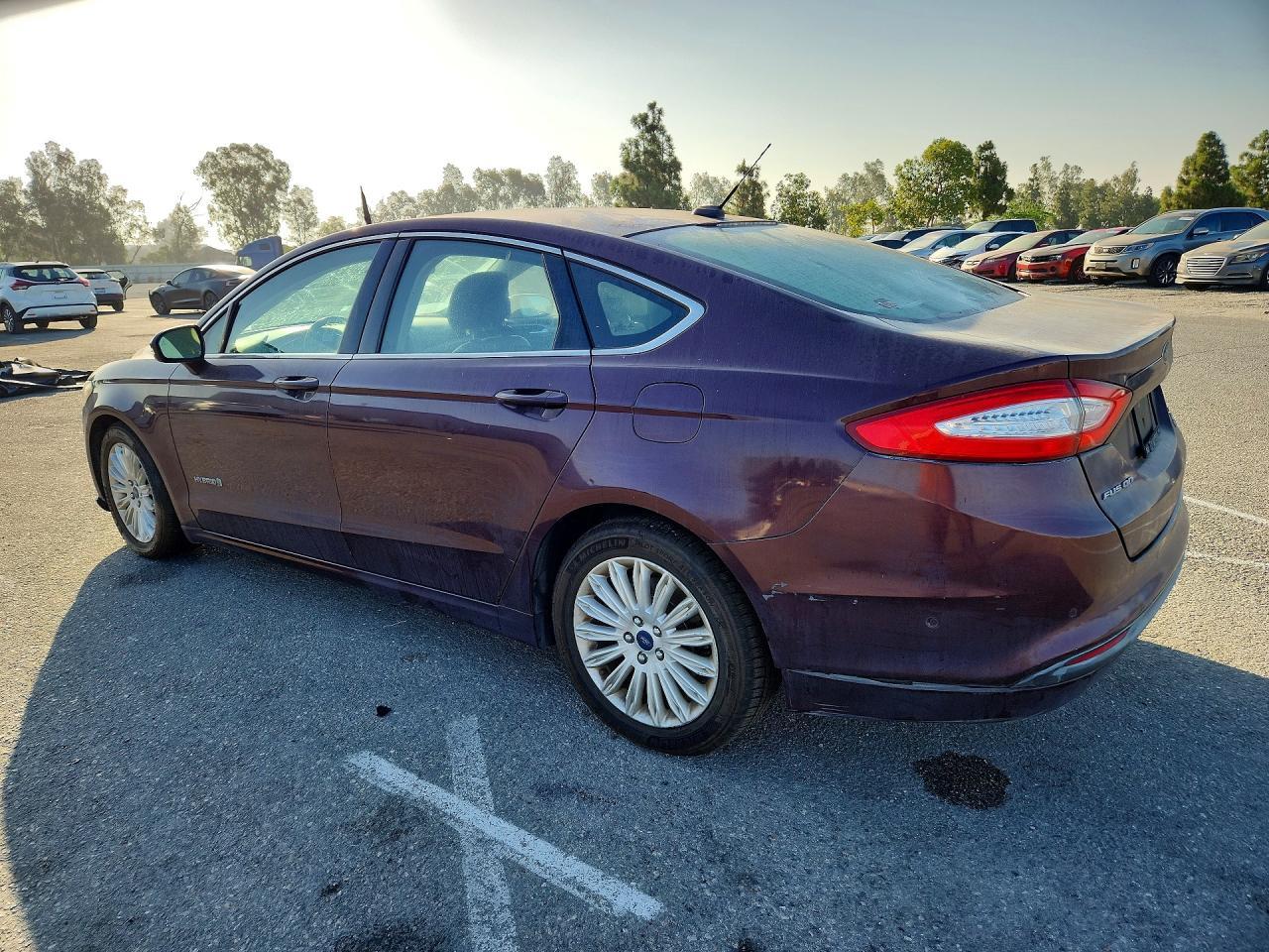 2013 Ford Fusion Se Hybrid - zdjęcie 2