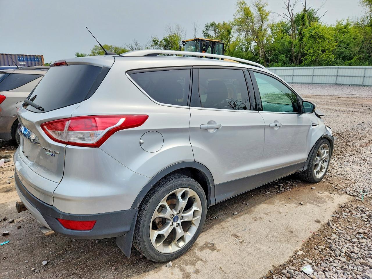 2016 Ford Escape Titanium - zdjęcie 3