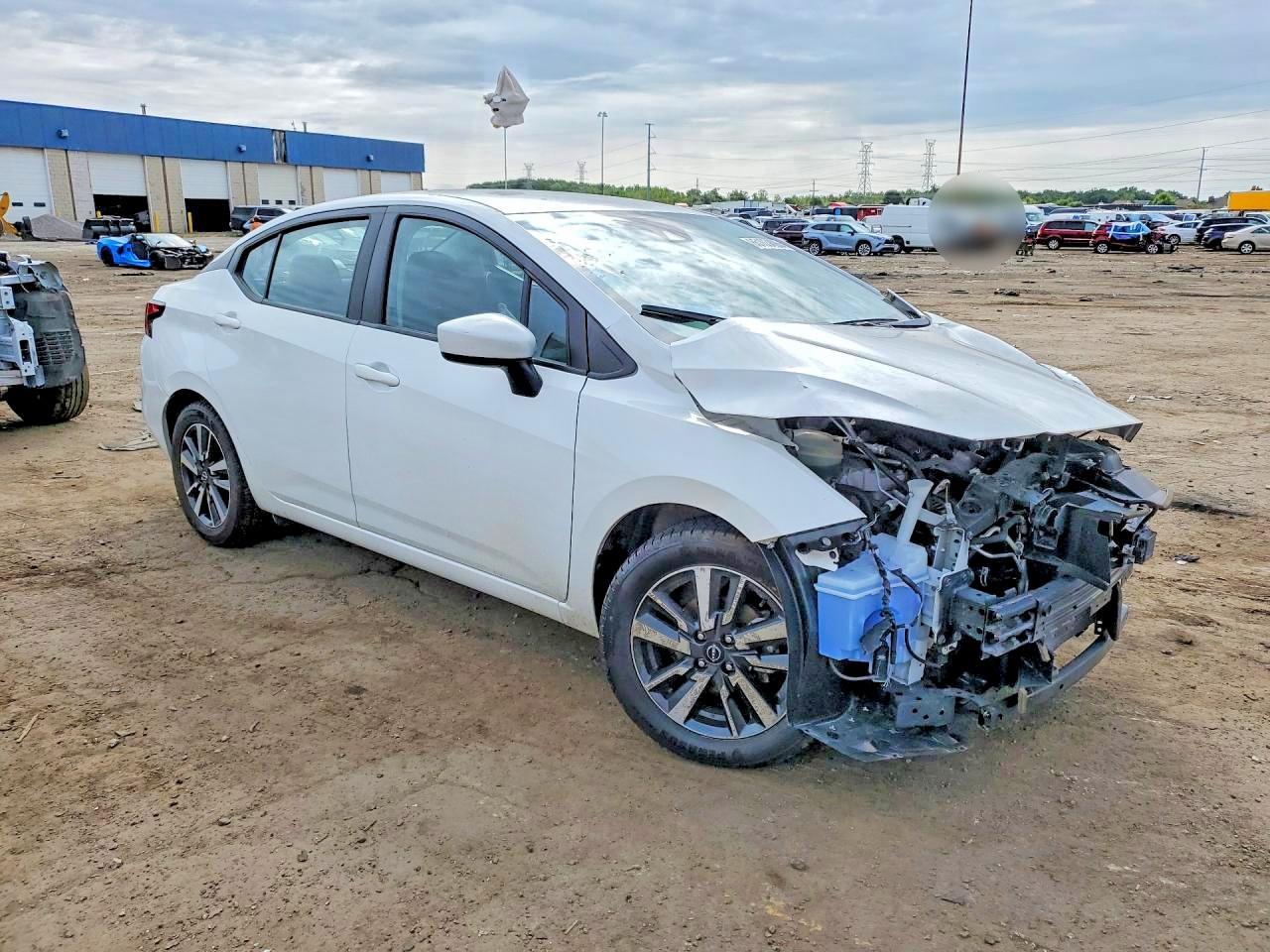 2025 Nissan Versa Sv - zdjęcie 4