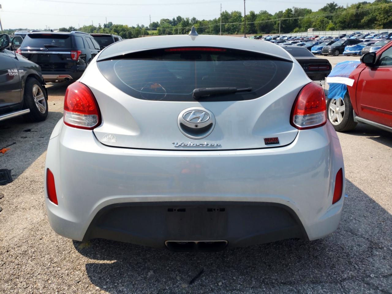 2015 Hyundai Veloster Re:flex - zdjęcie 6