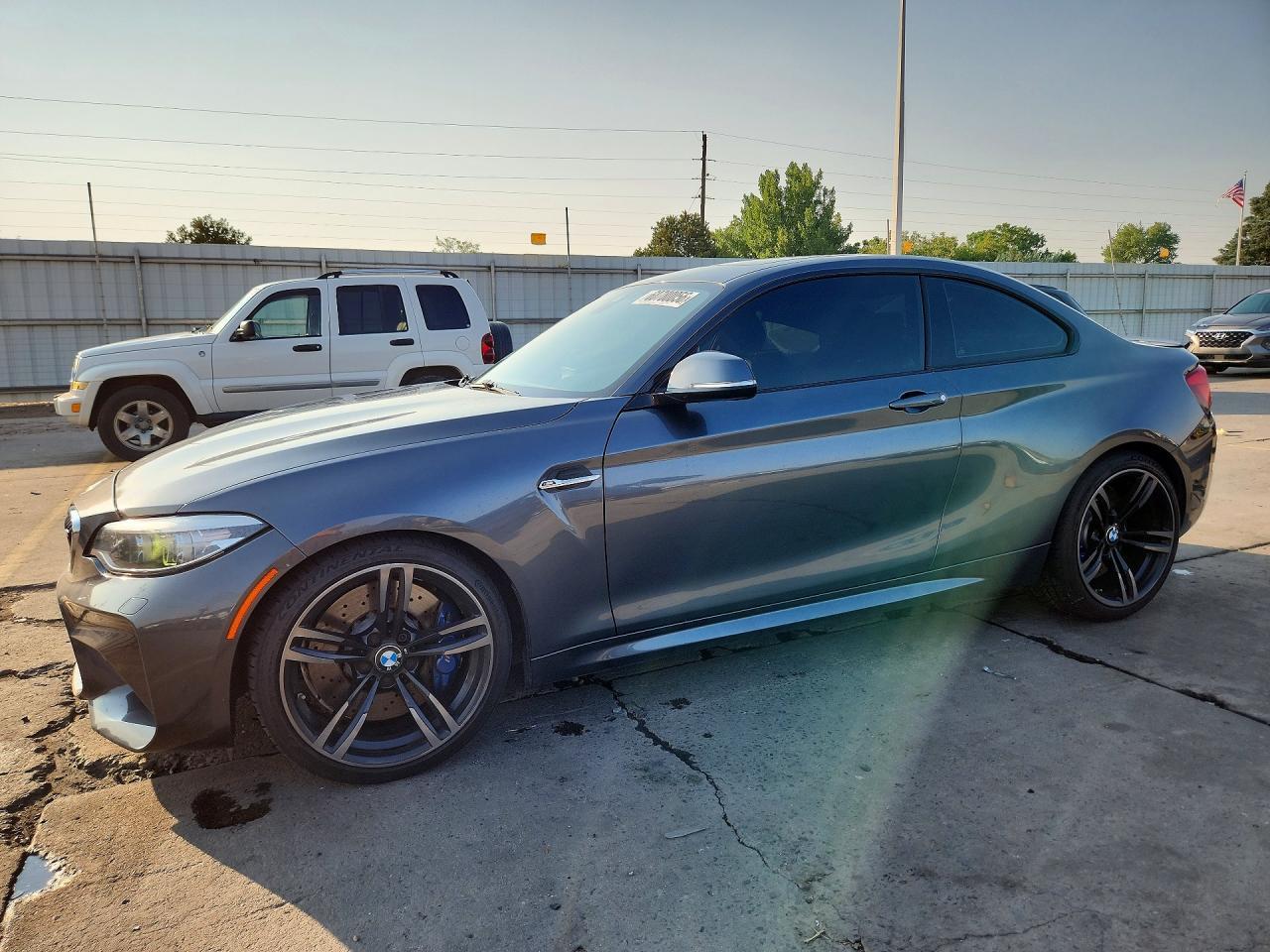 2018 BMW M2 - zdjęcie główne