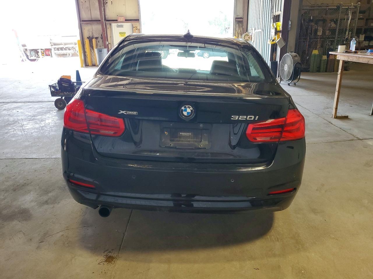 2016 BMW 320 Xi - zdjęcie 6