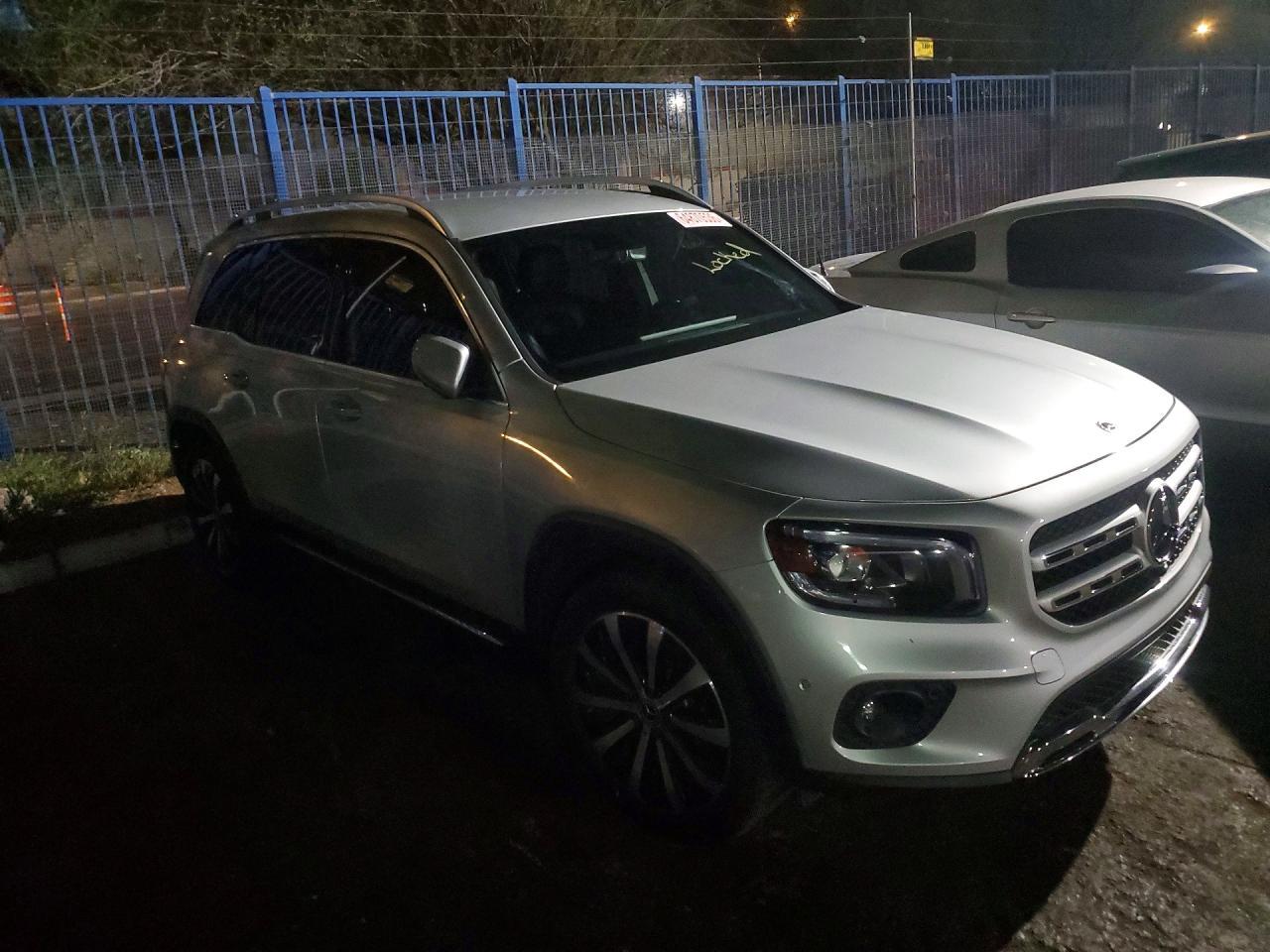 2021 Mercedes-Benz Glb 250 - zdjęcie 4