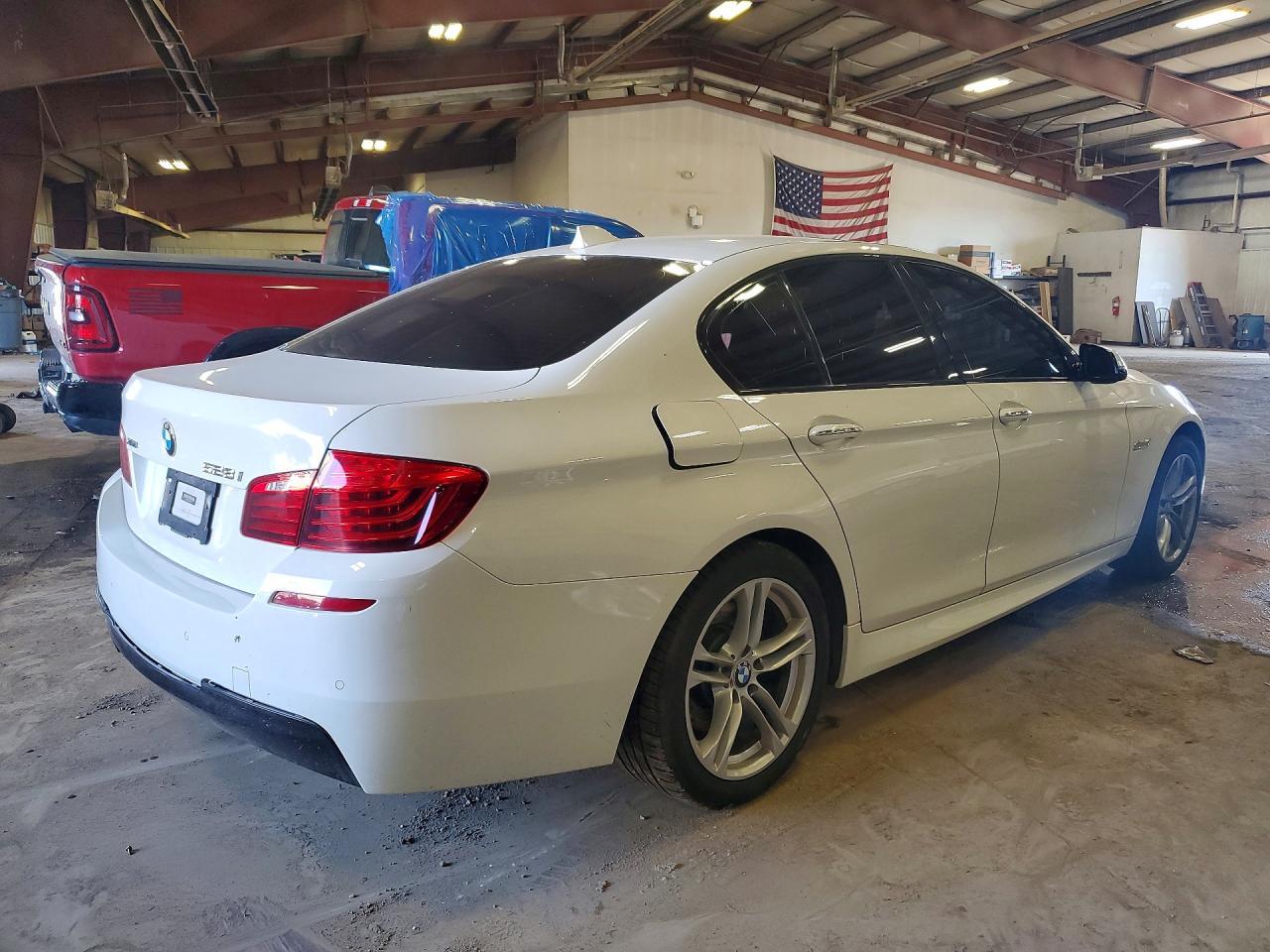 2016 BMW Seria 5 528i - zdjęcie 3