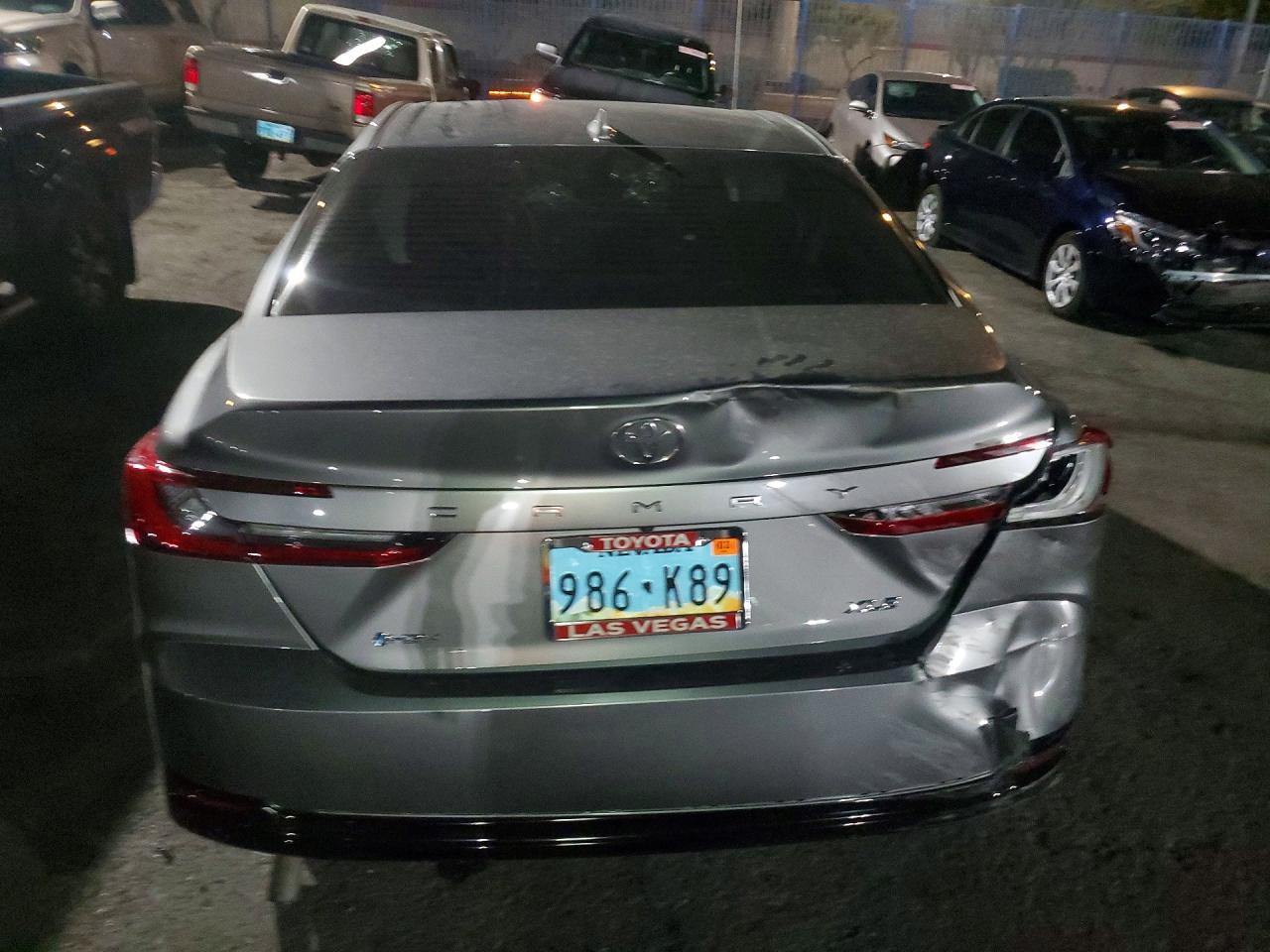 2026 Toyota Camry Xle - zdjęcie 6