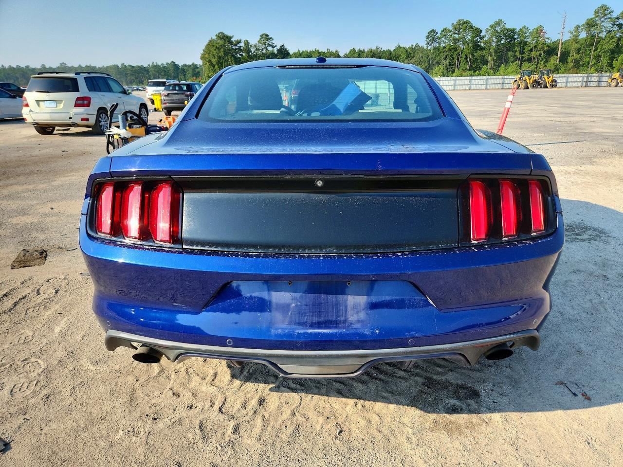 2015 Ford Mustang - zdjęcie 6