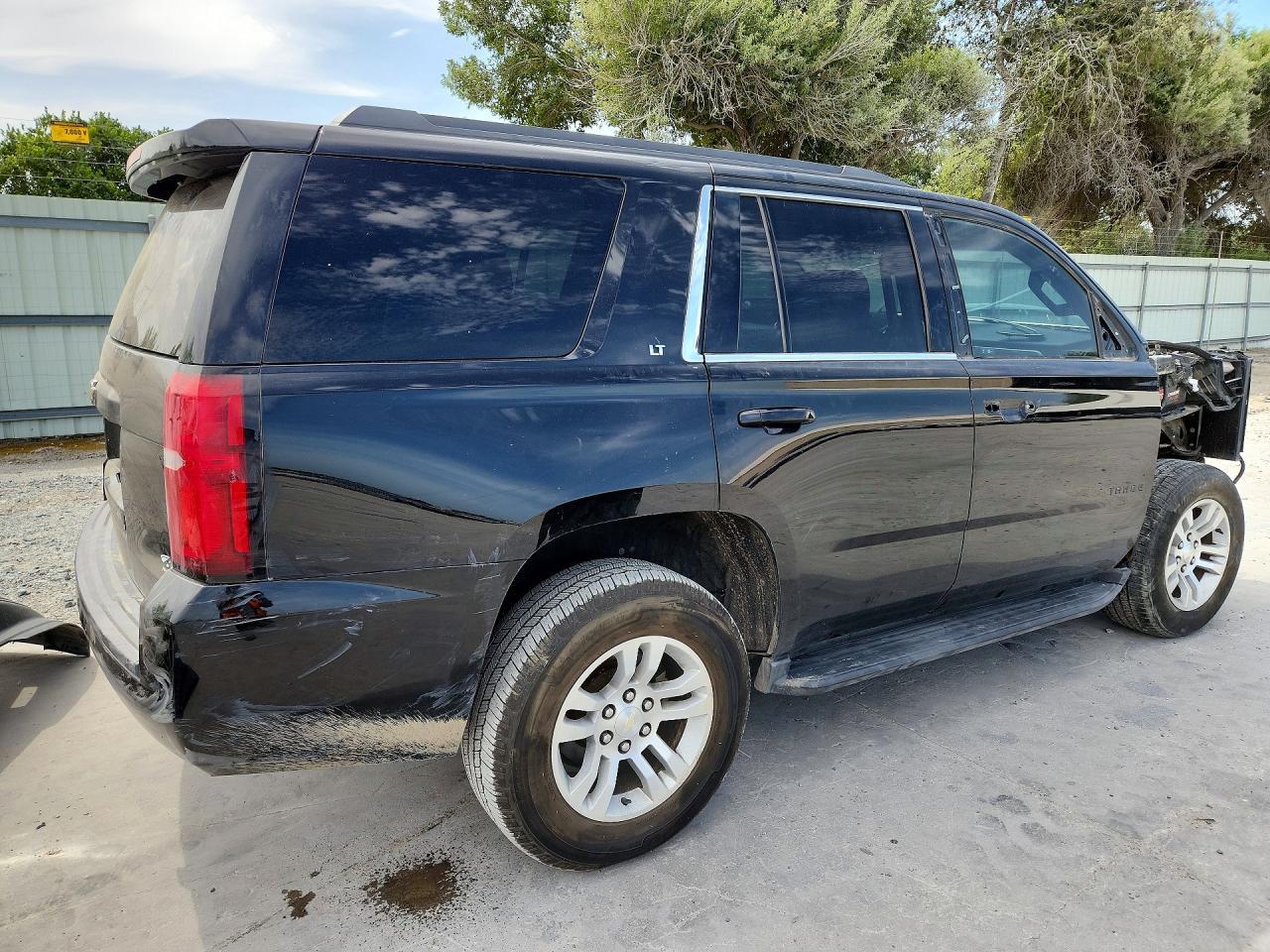 2018 Chevrolet Tahoe C1500 Lt - zdjęcie 3