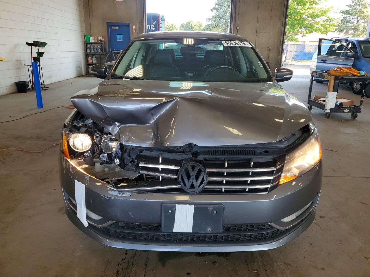 2015 Volkswagen Passat Sel - zdjęcie 5