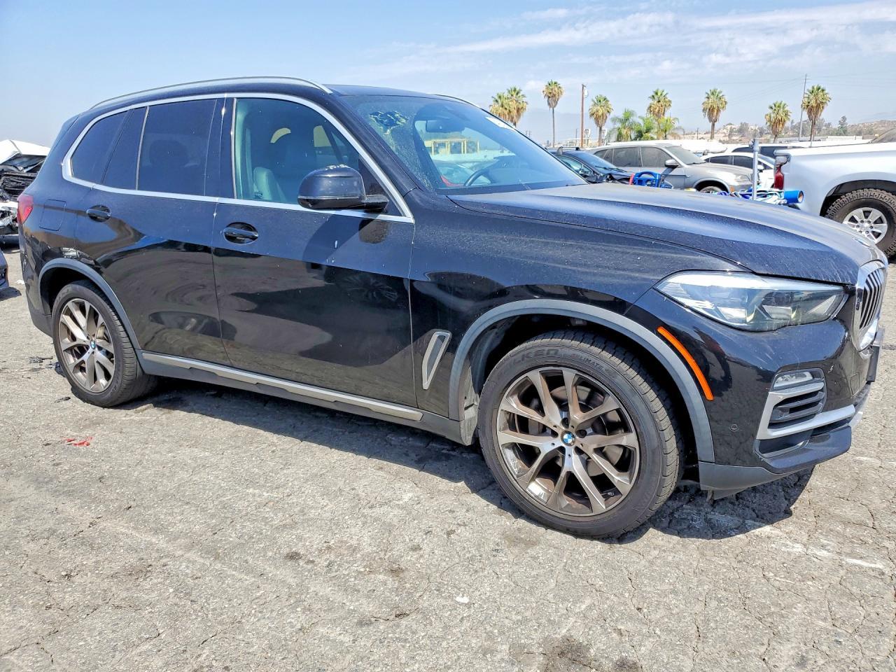 2019 BMW X5 xDrive40I - zdjęcie 4