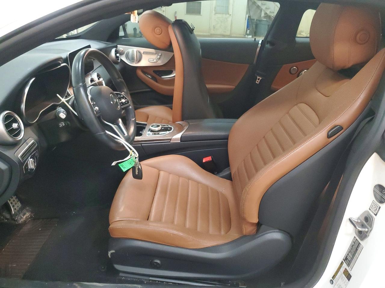 2021 Mercedes-Benz C 300 4Matic - zdjęcie 7