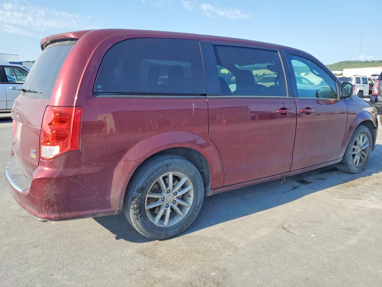 2018 Dodge Grand Caravan Gt - zdjęcie 3