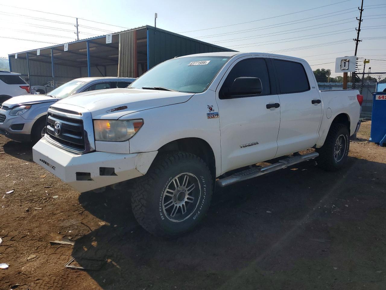 2013 Toyota Tundra Crewmax Sr5 - zdjęcie główne