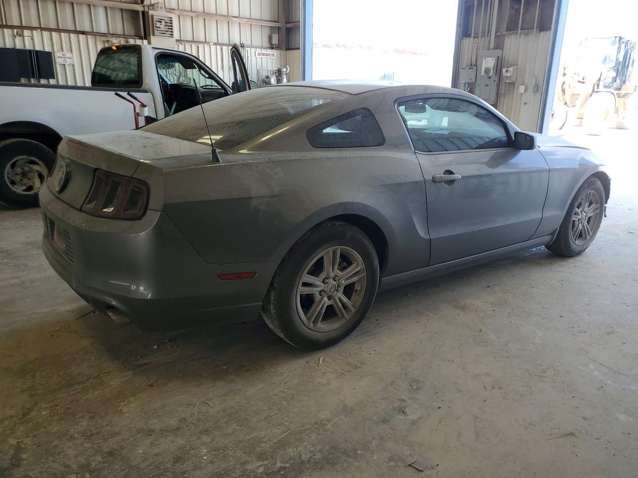 2014 Ford Mustang - zdjęcie 3