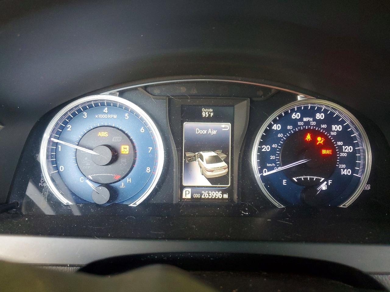 2016 Toyota Camry Xle - zdjęcie 9