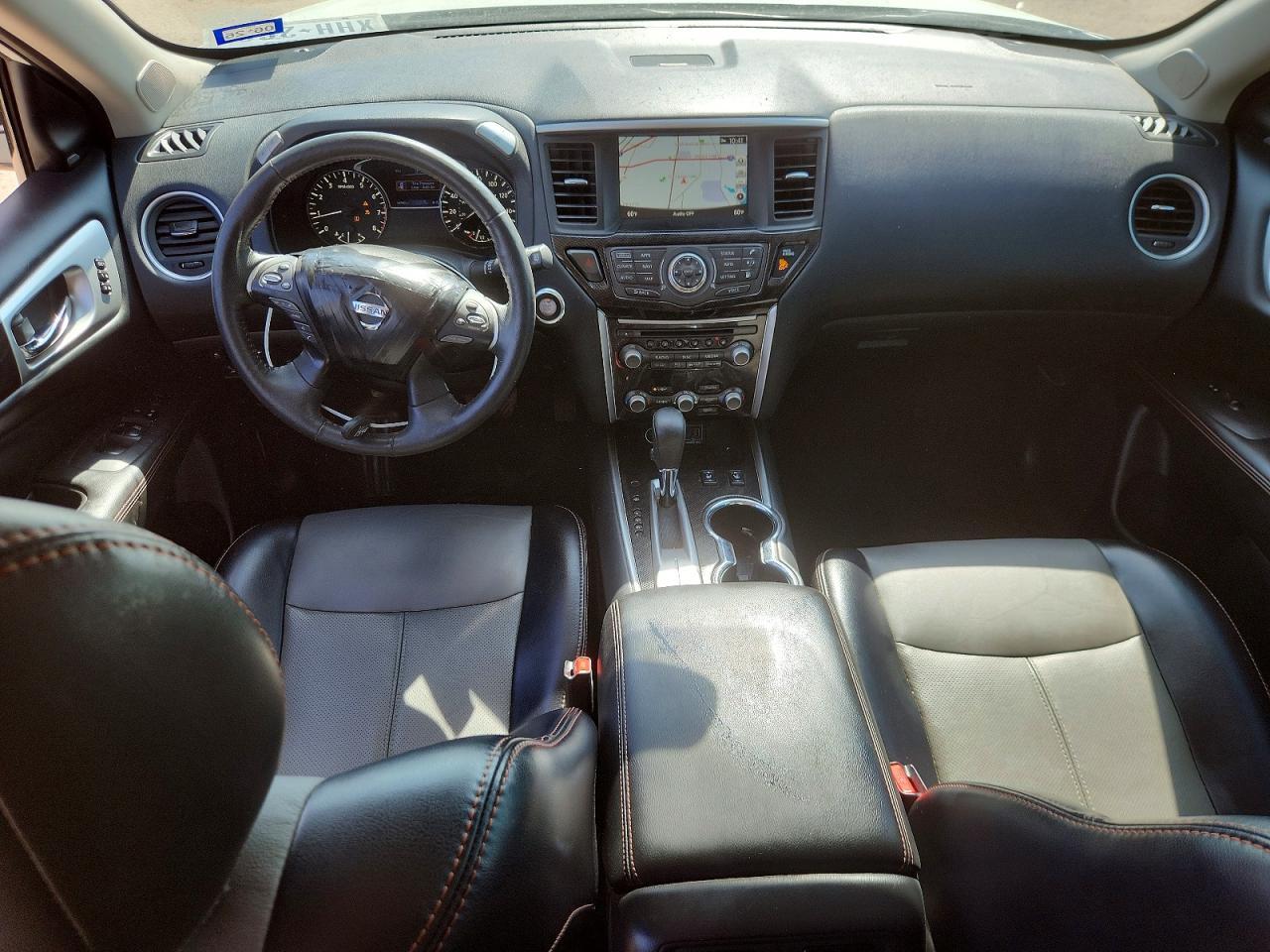 2020 Nissan Pathfinder Sl - zdjęcie 8