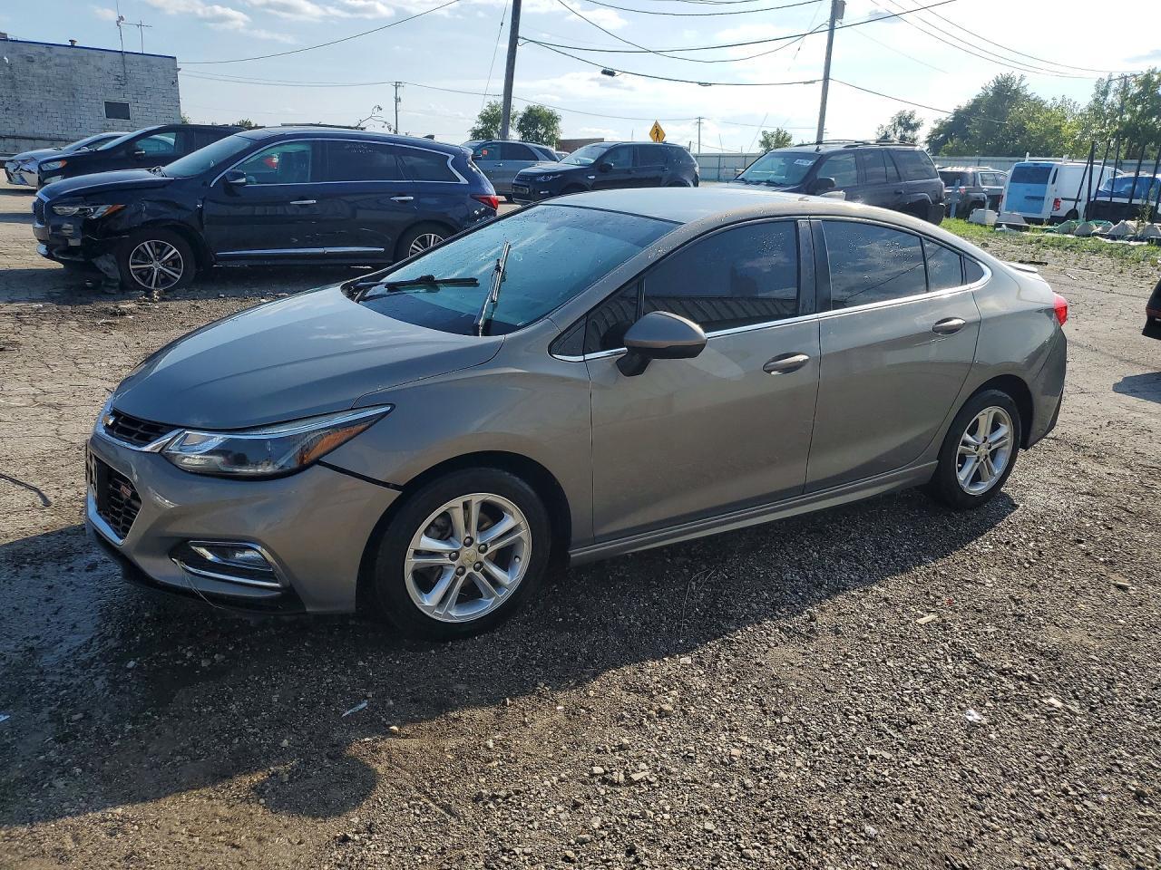 2017 Chevrolet Cruze Lt - zdjęcie główne