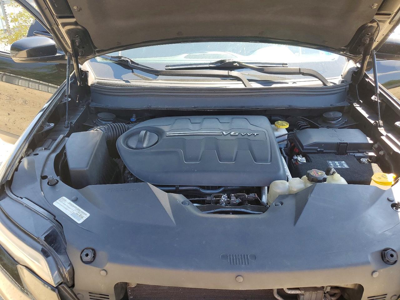 2019 Jeep Cherokee Latitude Plus - zdjęcie 12