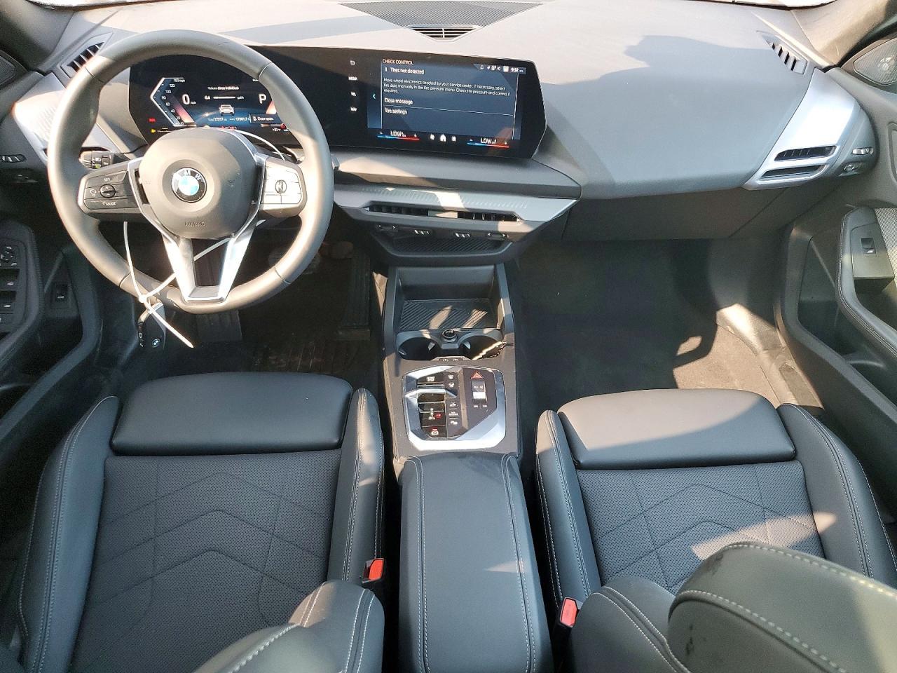 2026 BMW 228Xi - zdjęcie 8