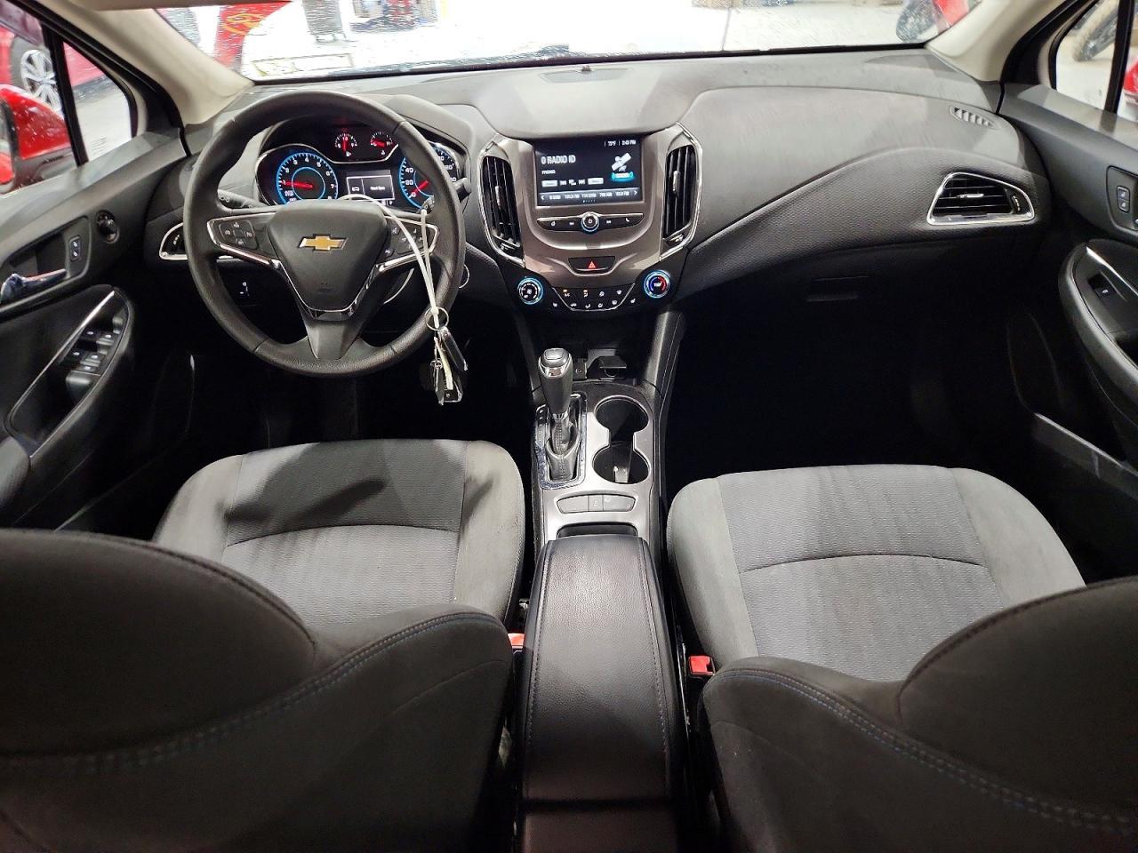 2017 Chevrolet Cruze Lt - zdjęcie 8