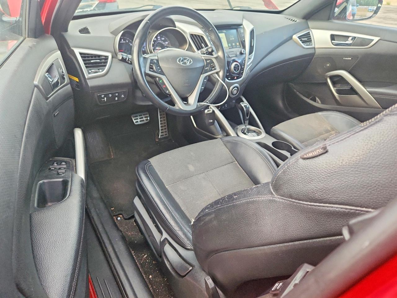 2016 Hyundai Veloster Base - zdjęcie 8