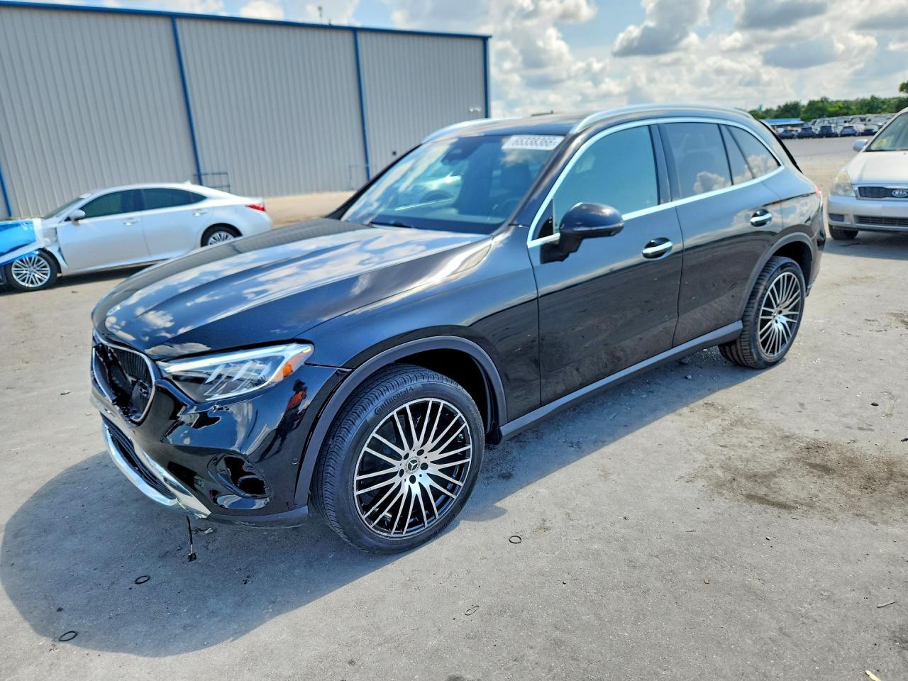 2025 Mercedes-Benz Glc 300 - zdjęcie główne