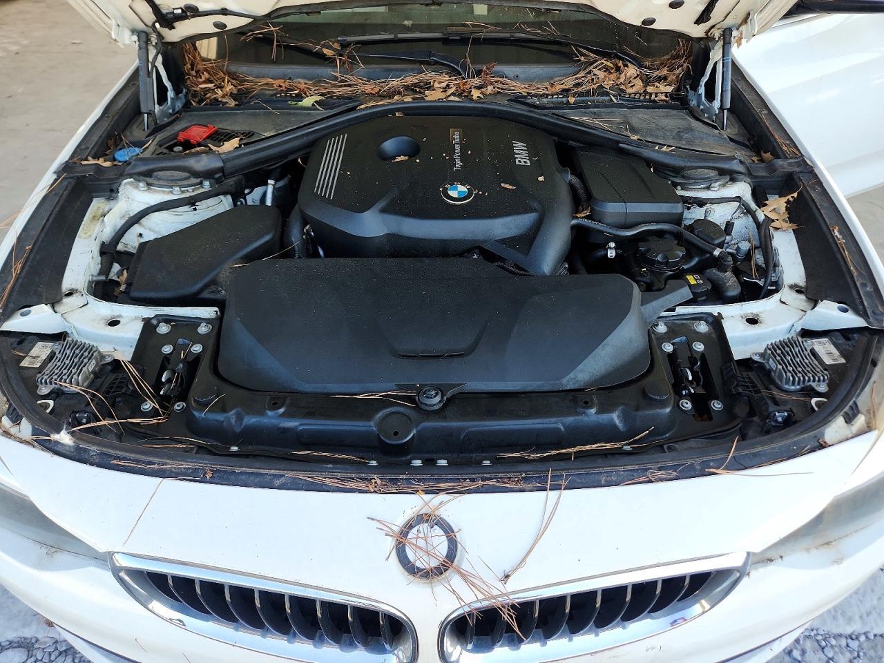 2017 BMW 330 Xigt - zdjęcie 11