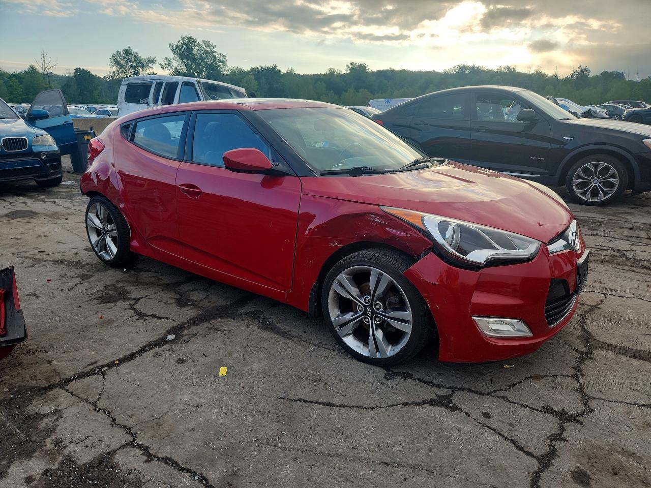 2016 Hyundai Veloster Base - zdjęcie 4