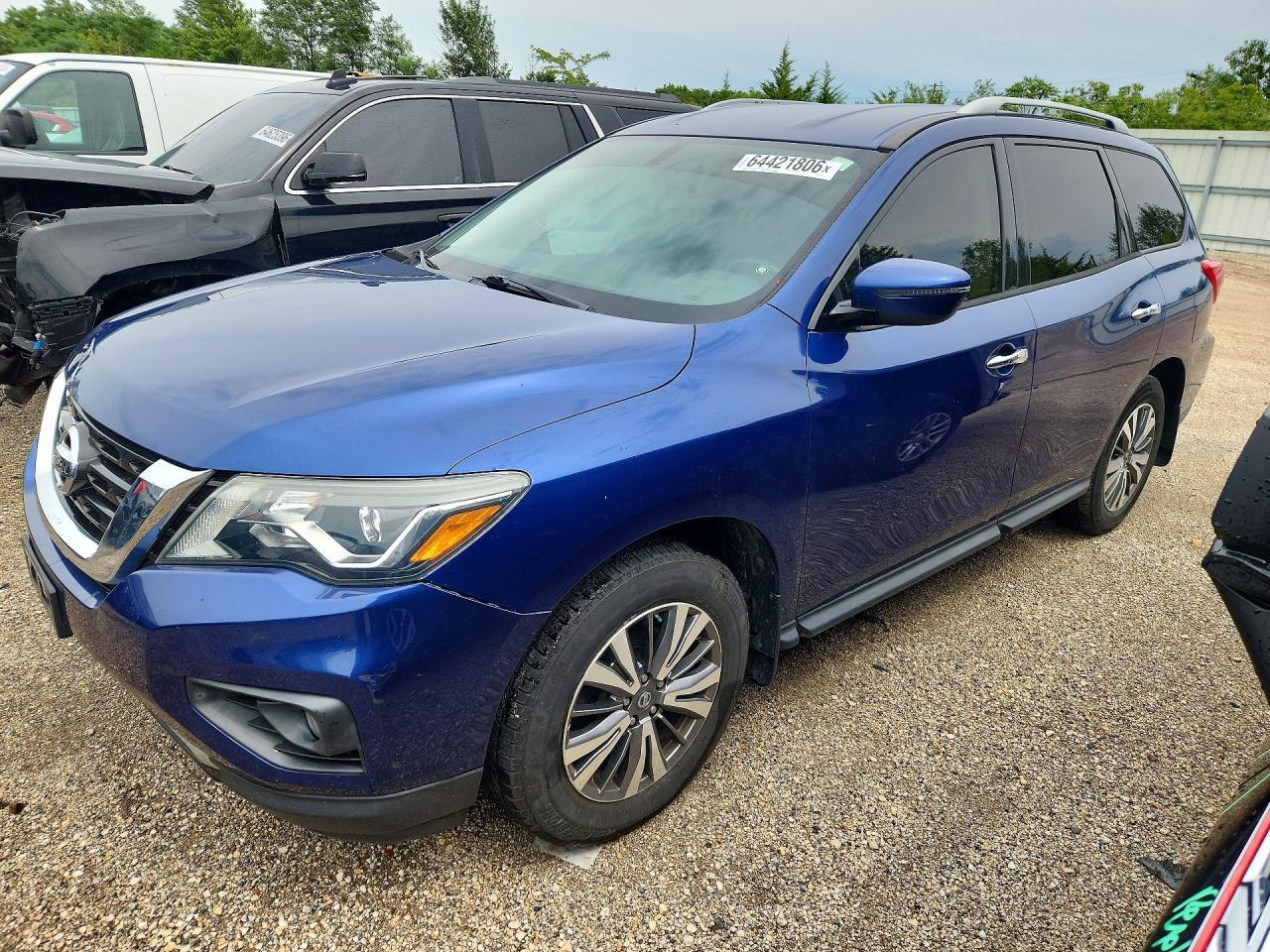2018 Nissan Pathfinder Sv - zdjęcie główne