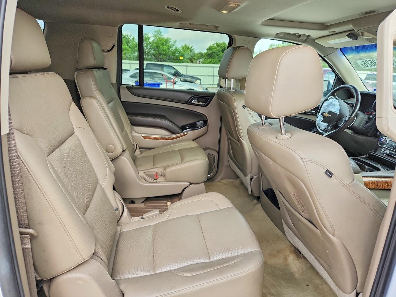 2015 Chevrolet Suburban K1500 Ltz - zdjęcie 11