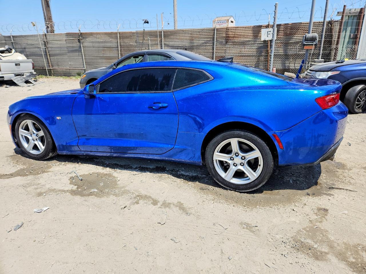 2018 Chevrolet Camaro Lt - zdjęcie 2