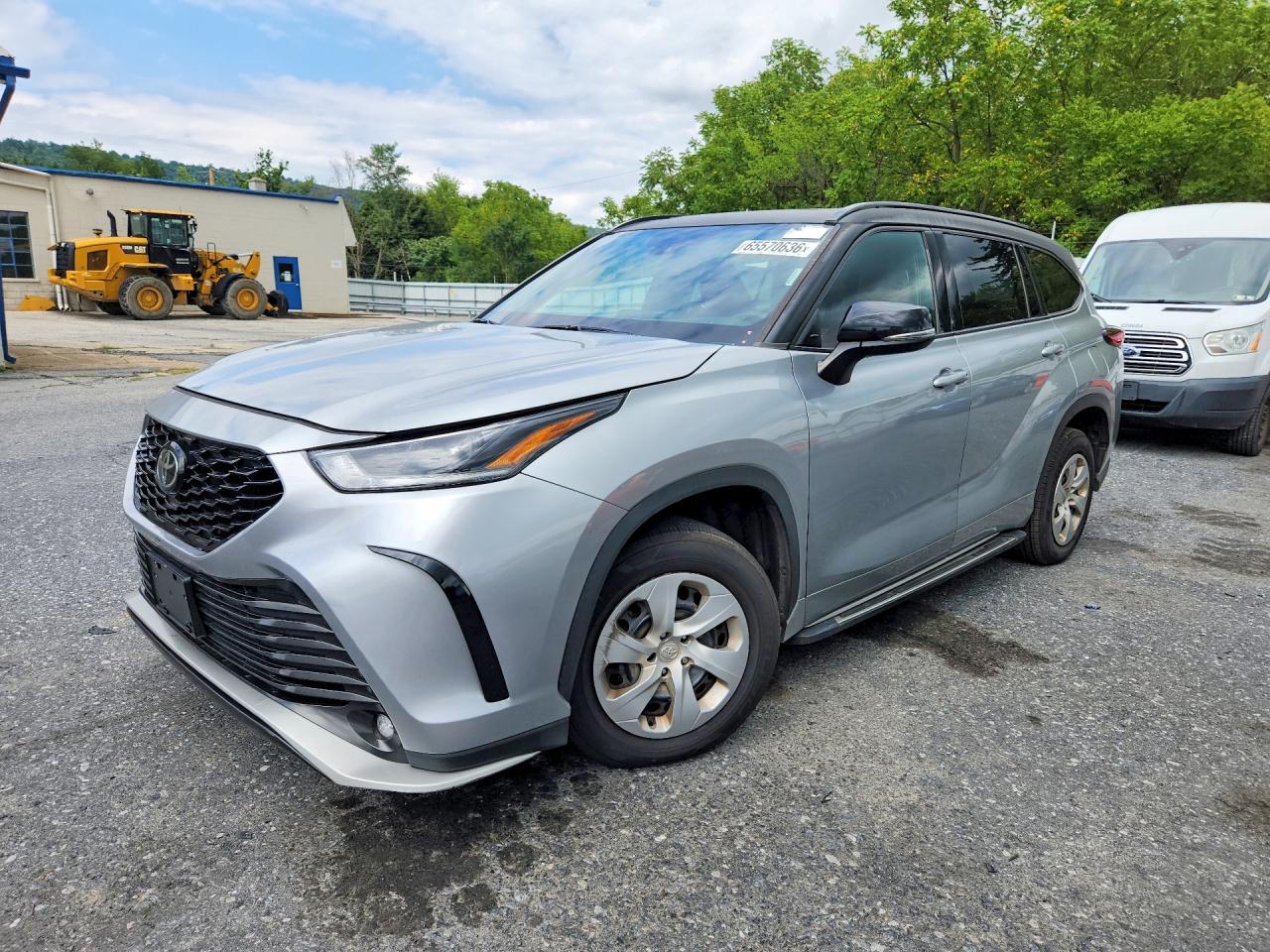 2021 Toyota Highlander Xse - zdjęcie główne