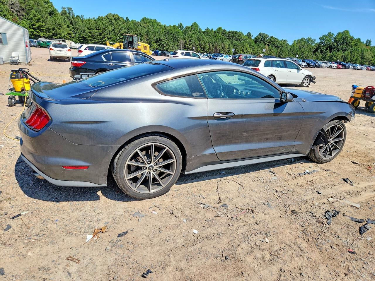 2019 Ford Mustang - zdjęcie 3