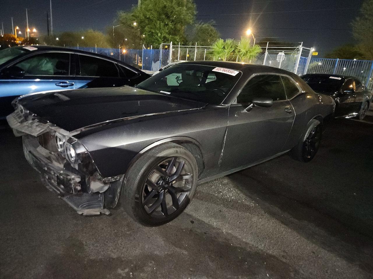 2020 Dodge Challenger Sxt - zdjęcie główne