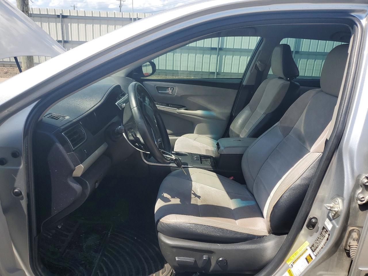 2016 Toyota Camry Xse - zdjęcie 7