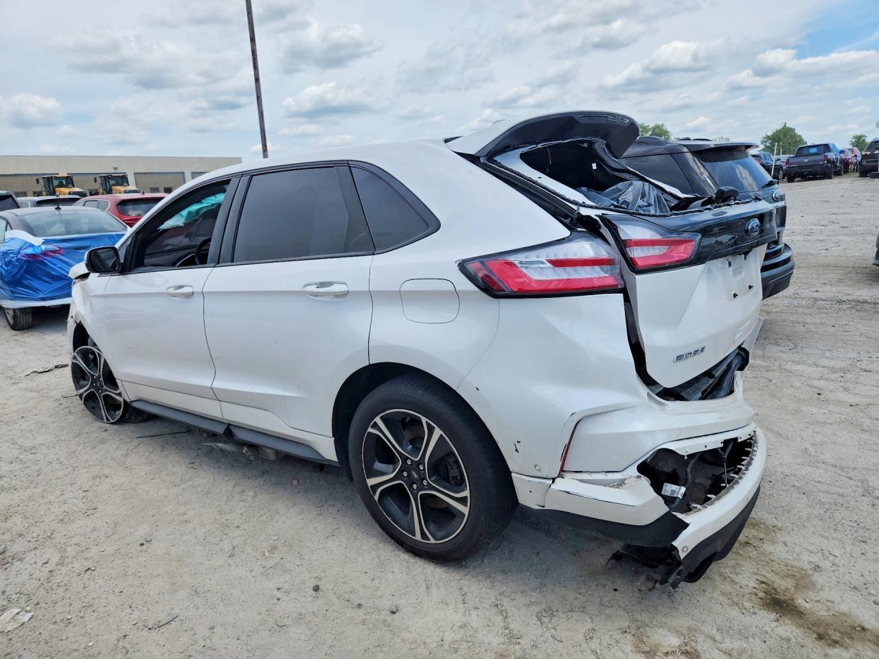 2019 Ford Edge St - zdjęcie 2