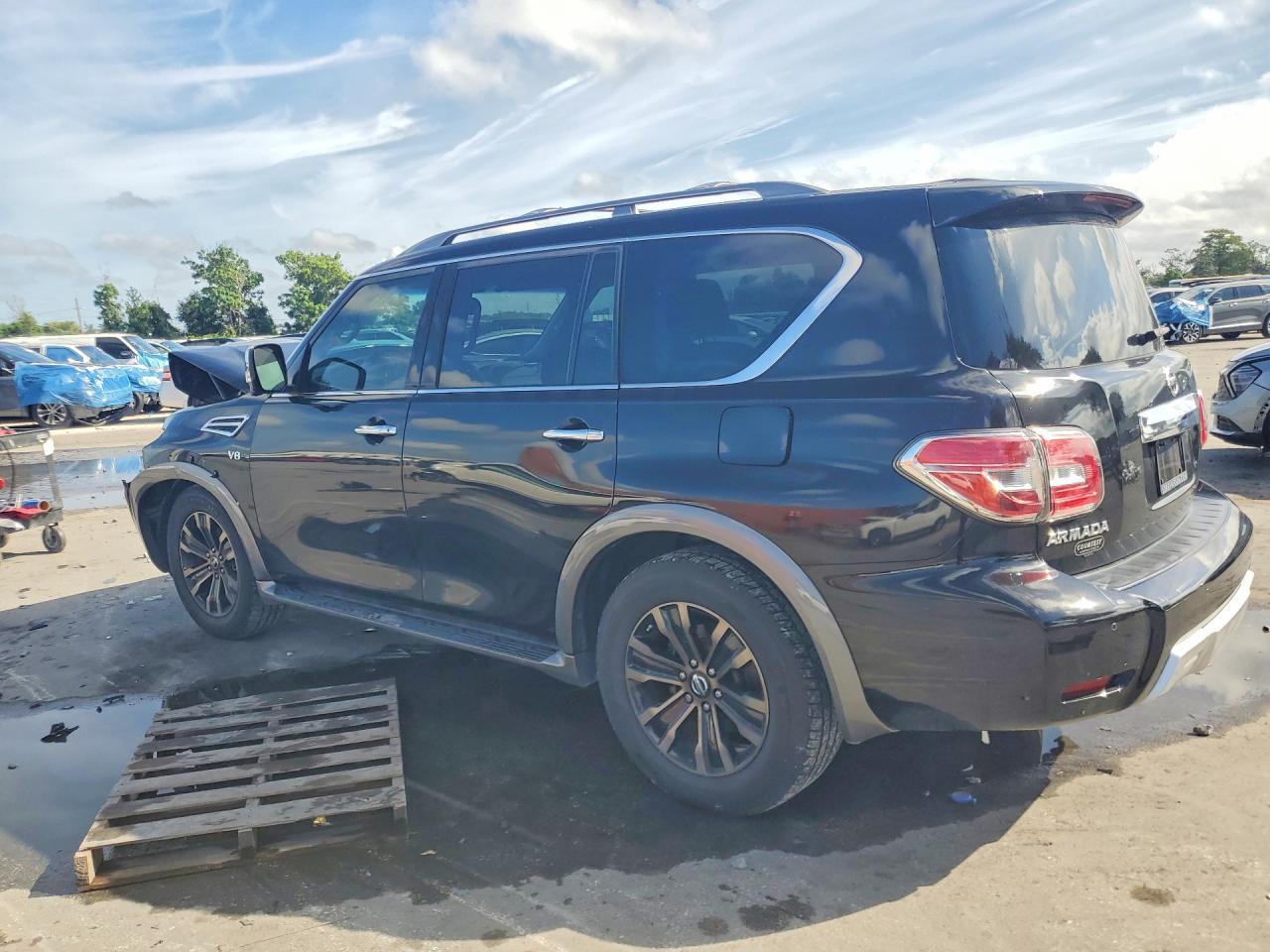 2017 Nissan Armada Platinum - zdjęcie 2