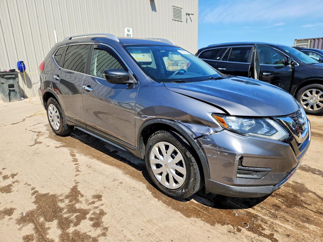 2017 Nissan Rogue S - zdjęcie 4